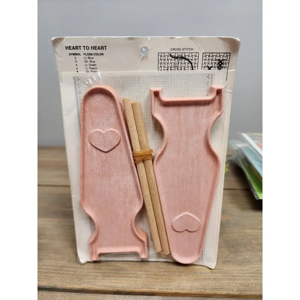 Cross Stitch Kit What's New Brand 014606 Shell Peach Mini Country Quilt Rack